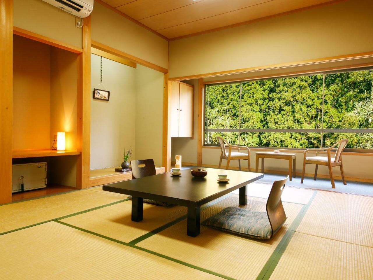 Готель Ryokan Chinsen-Rou Nantan Екстер'єр фото